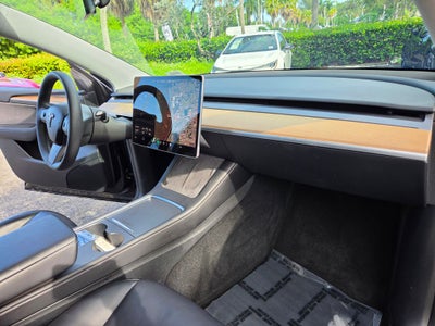 2024 Tesla Model Y Performance