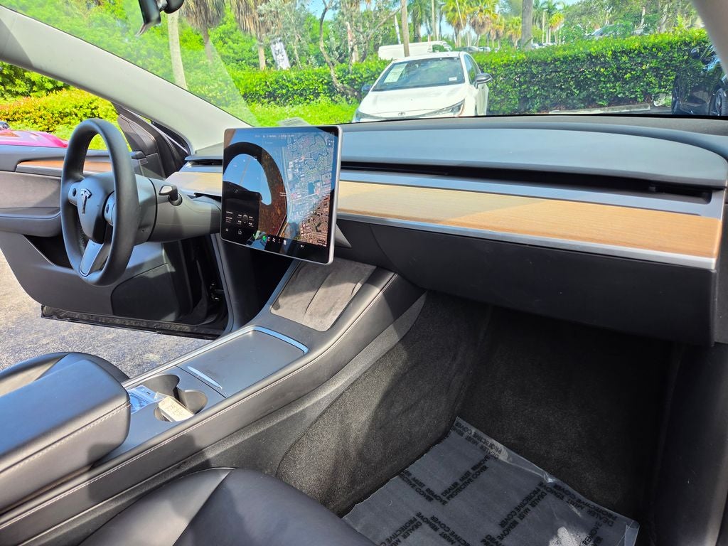 2024 Tesla Model Y Performance