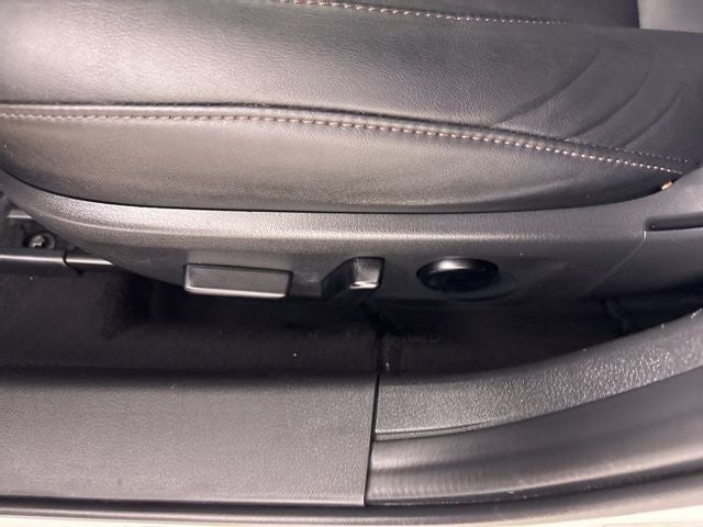 2023 Mazda Mazda3 2.5 S Preferred Package Base