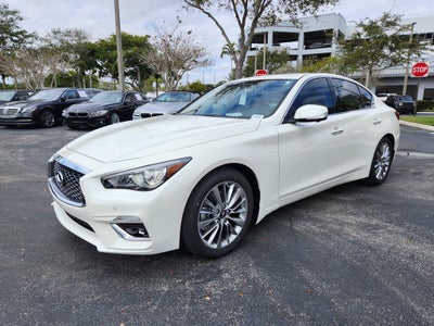 2023 INFINITI Q50 LUXE