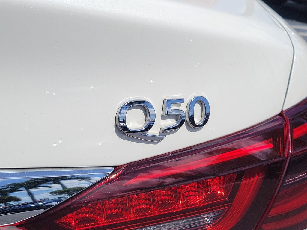 2023 INFINITI Q50 LUXE