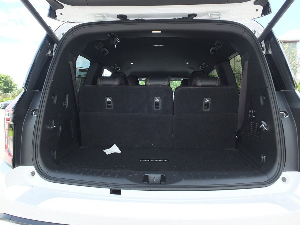 2025 Nissan Armada SL