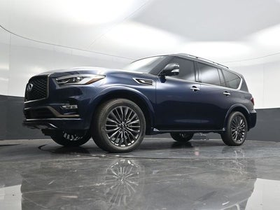 2023 INFINITI QX80 Premium Select