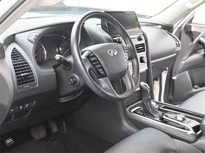 2024 INFINITI QX80 LUXE