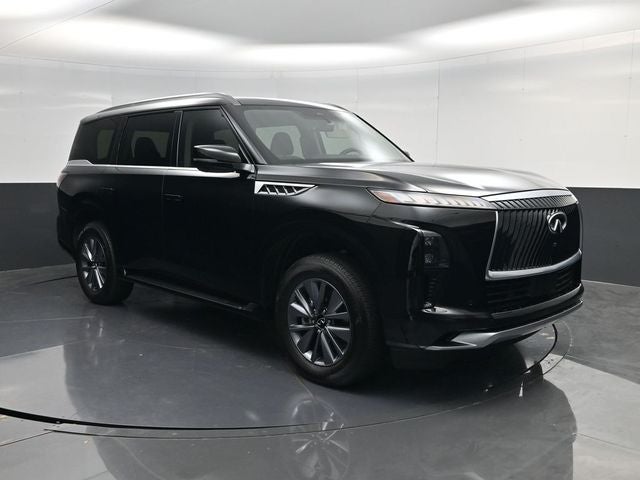 2025 INFINITI QX80 PURE