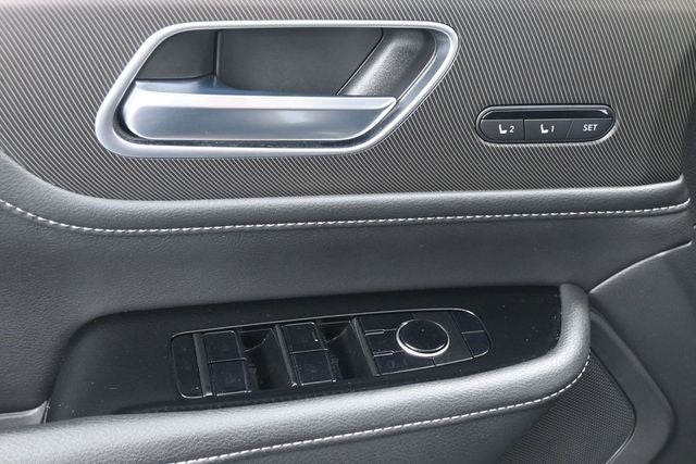 2025 INFINITI QX80 PURE