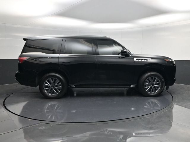 2025 INFINITI QX80 PURE