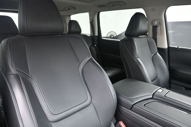 2025 INFINITI QX80 PURE