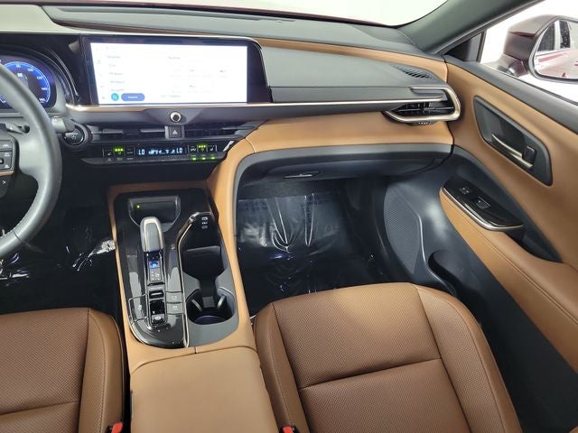 2025 Toyota Crown Signia XLE