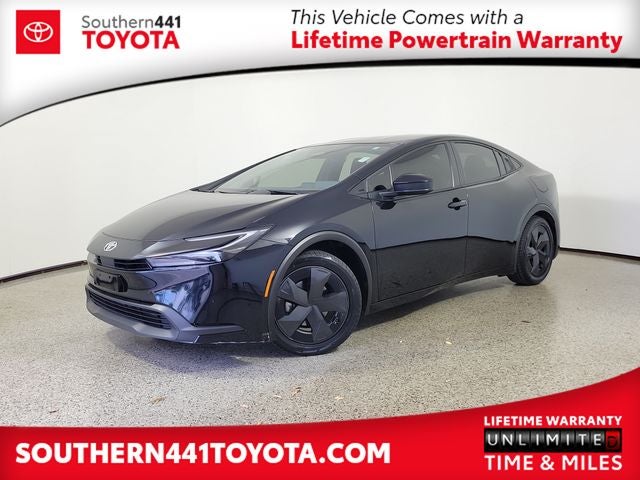2025 Toyota Prius LE