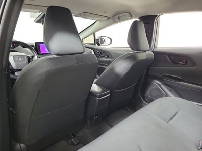 2025 Toyota Prius LE