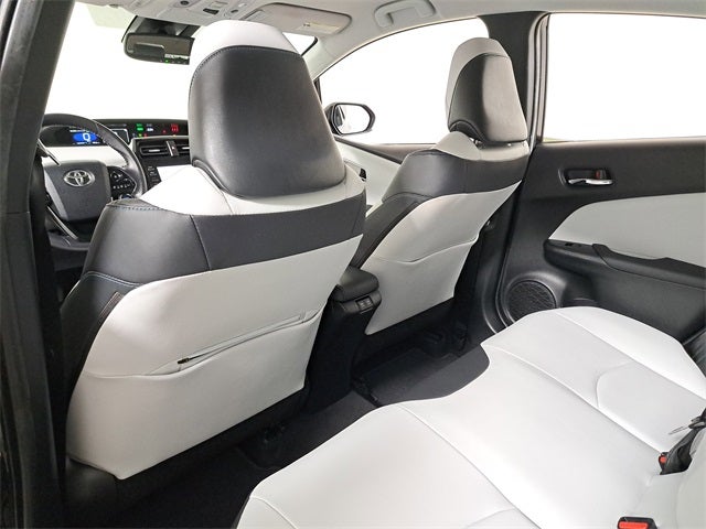 2022 Toyota Prius XLE