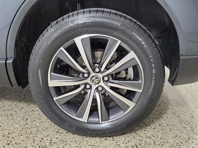 2021 Toyota Venza LE