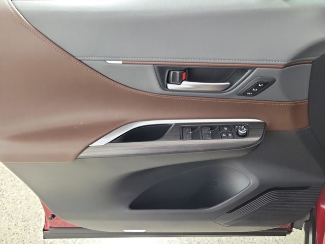 2024 Toyota Venza XLE