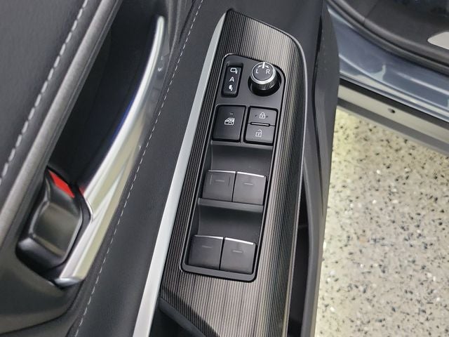 2023 Toyota Venza Limited