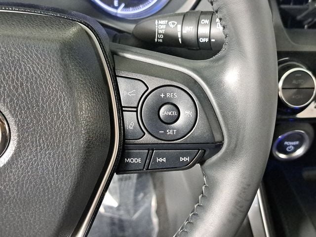 2024 Toyota Venza LE