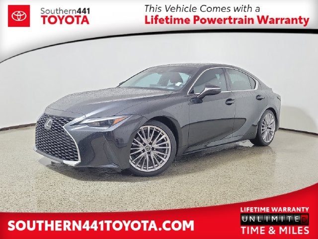 2025 Lexus IS 300