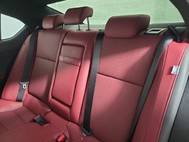 2025 Lexus IS 300