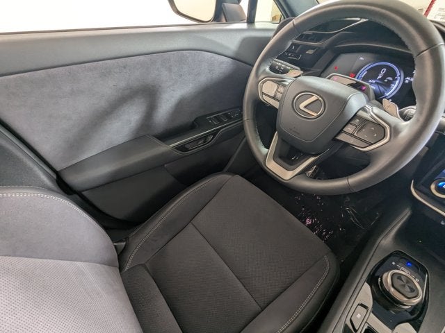 2023 Lexus RZ RZ 450e Luxury AWD