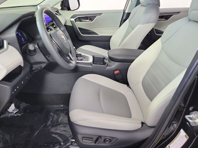 2025 Toyota RAV4 Hybrid XLE Premium