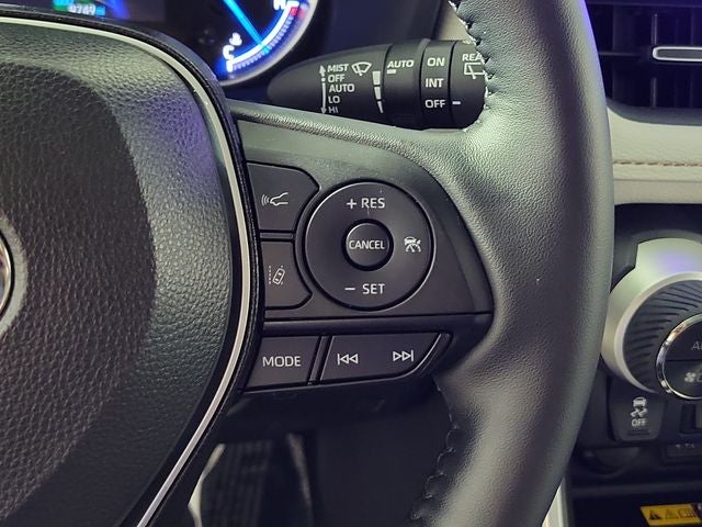 2025 Toyota RAV4 Hybrid XLE Premium