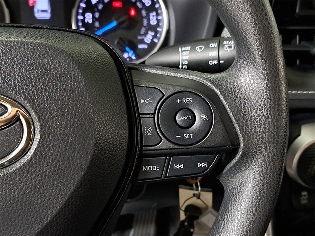 2022 Toyota RAV4 Hybrid LE