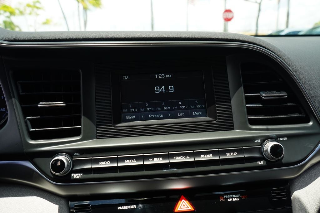 2020 Hyundai Elantra SE KATZKIN LEATHER