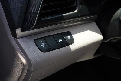 2020 Hyundai Elantra SE KATZKIN LEATHER