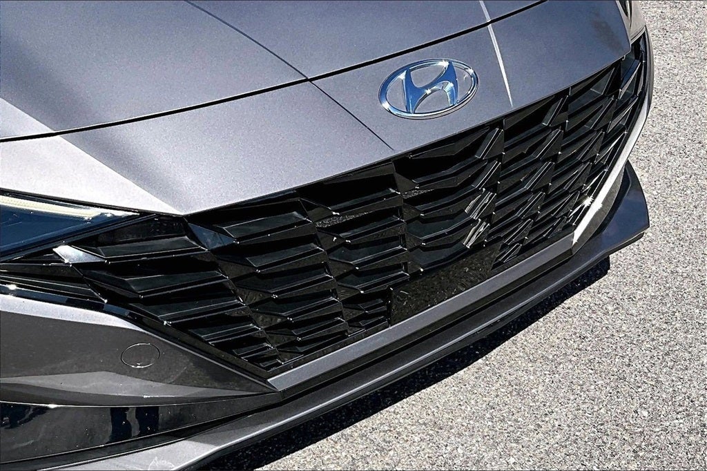 2022 Hyundai Elantra Limited