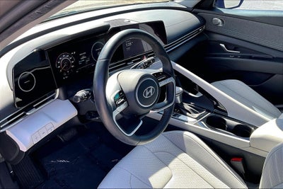 2022 Hyundai Elantra Limited