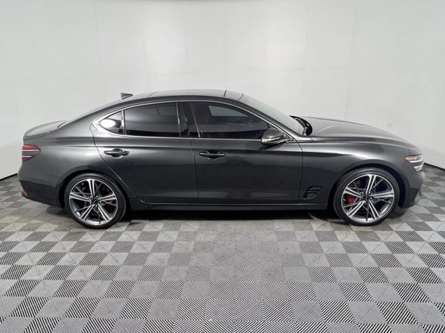 2024 Genesis G70 2.5T RWD