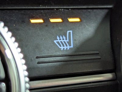 2023 Genesis G70 2.0T RWD