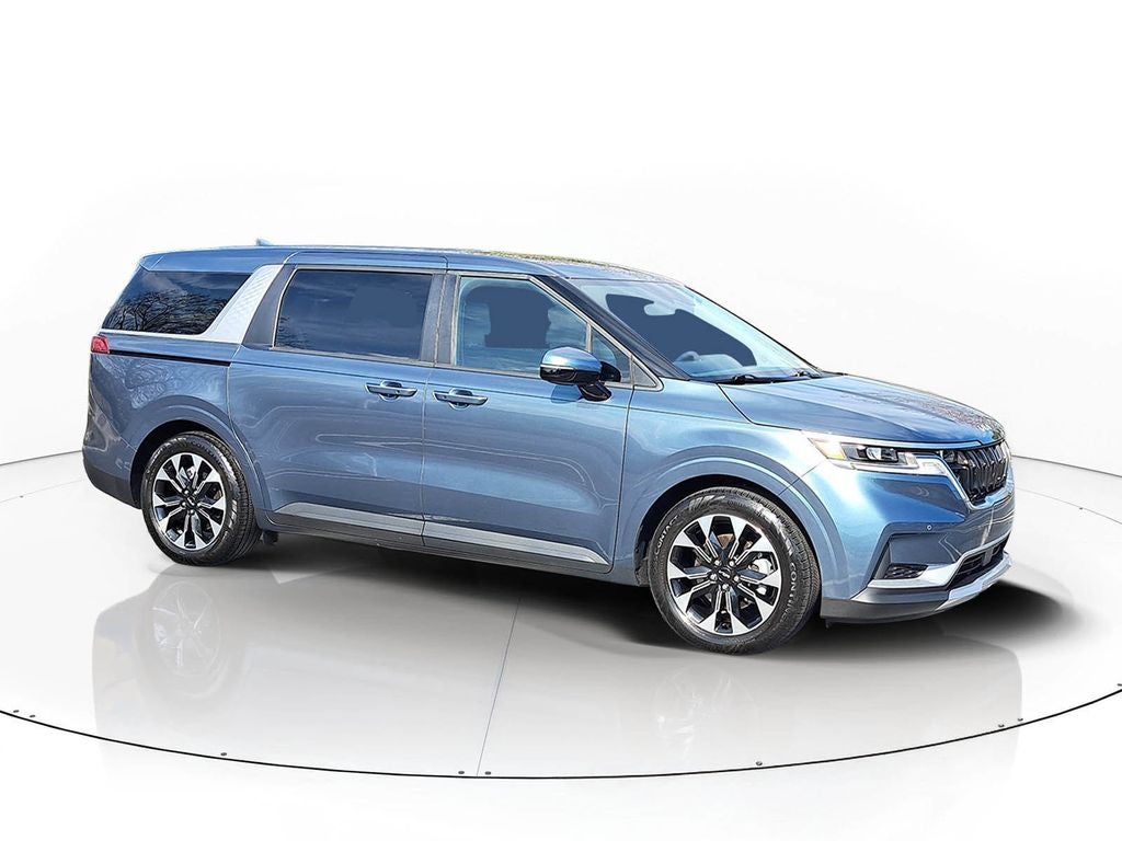 2024 Kia Carnival EX