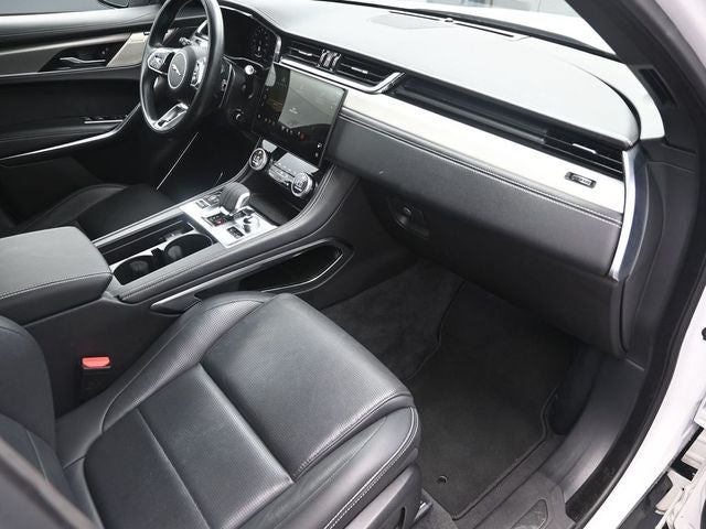 2025 Jaguar F-PACE P250 R-Dynamic S