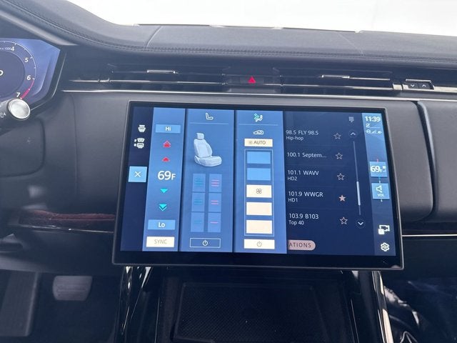 2025 Land Rover Range Rover Sport SE