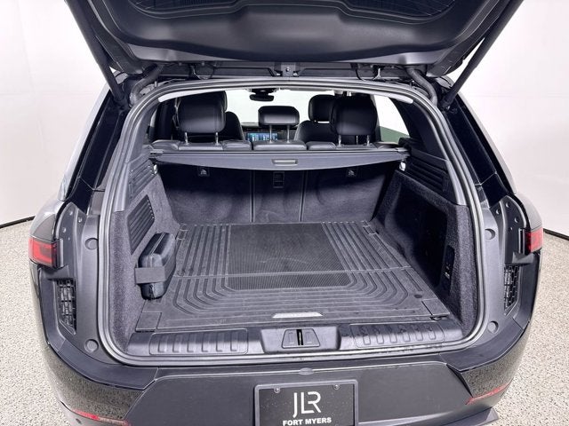 2024 Land Rover Range Rover Sport SE