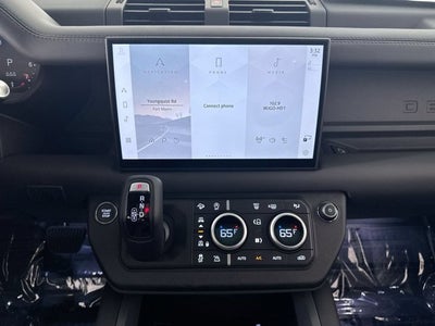 2025 Land Rover Defender X-Dynamic SE