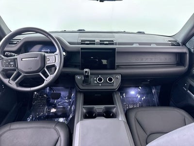 2025 Land Rover Defender X-Dynamic SE