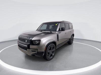 2025 Land Rover Defender X-Dynamic SE