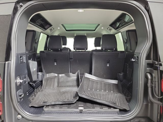 2024 Land Rover Defender 110 S