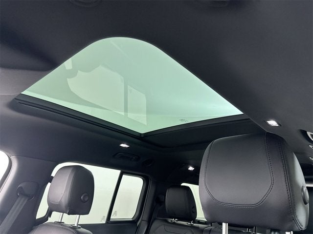 2023 Land Rover Defender S