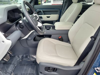 2024 Land Rover Defender SE