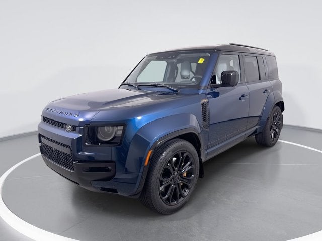 2026 Land Rover Defender OCTA
