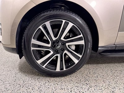2023 Land Rover Range Rover SE