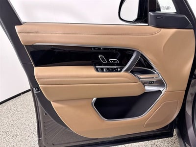 2023 Land Rover Range Rover SE