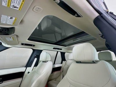 2023 Land Rover Range Rover SE