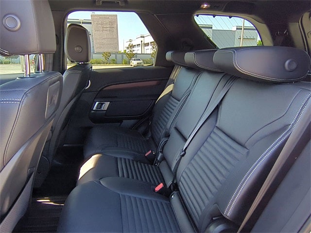 2023 Land Rover Discovery S R-Dynamic