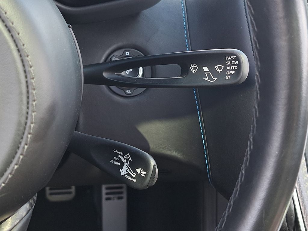 2022 McLaren GT Base