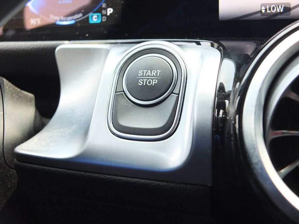 2024 Mercedes-Benz EQB 300 300 4MATIC®