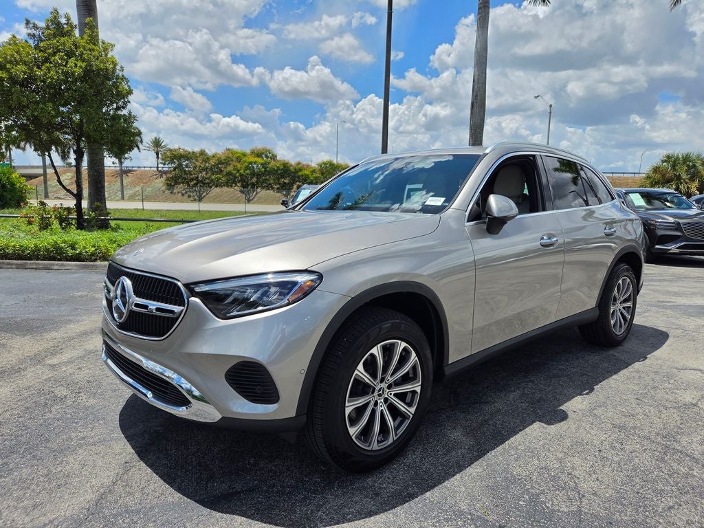 2023 Mercedes-Benz GLC 300 GLC 300